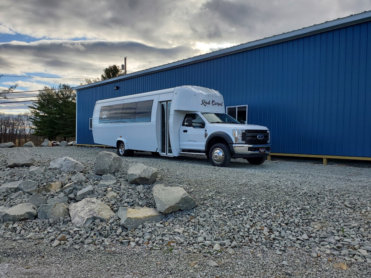 Red Carpet Limousine Party Bus and Shuttle Service in Western PA